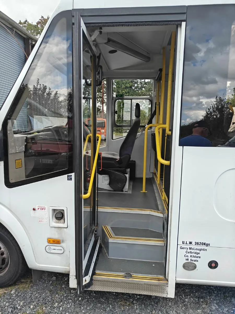 Mercedes-Benz Sprinter Wheelchair Minibus 2008 - Image 4