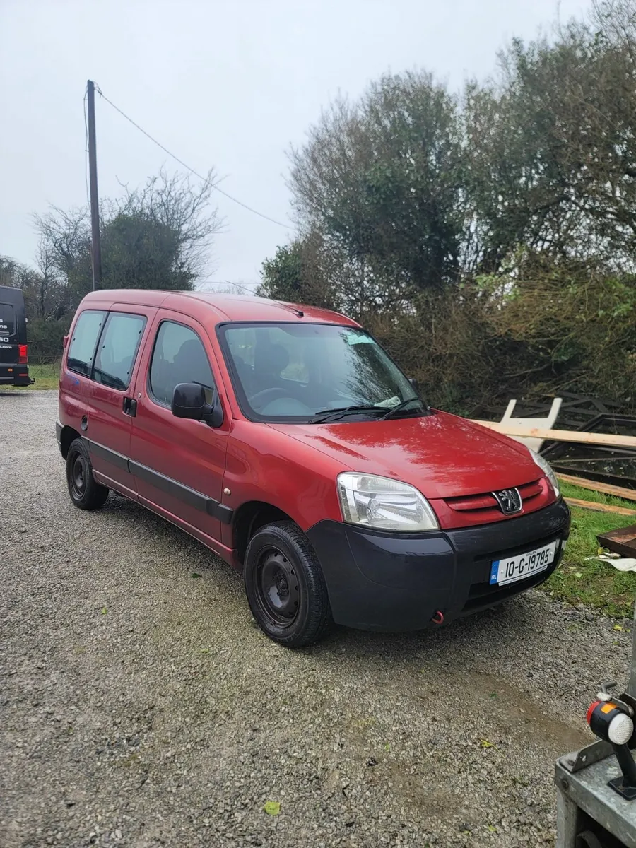 Peugeot Partner 2010 - Image 1