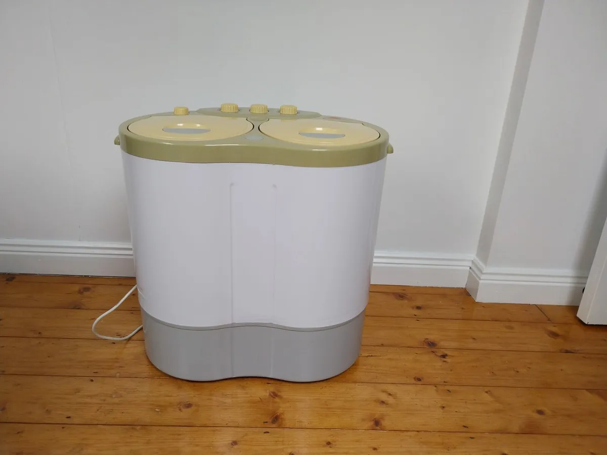 Portable Twin tub washing machine, - Image 1