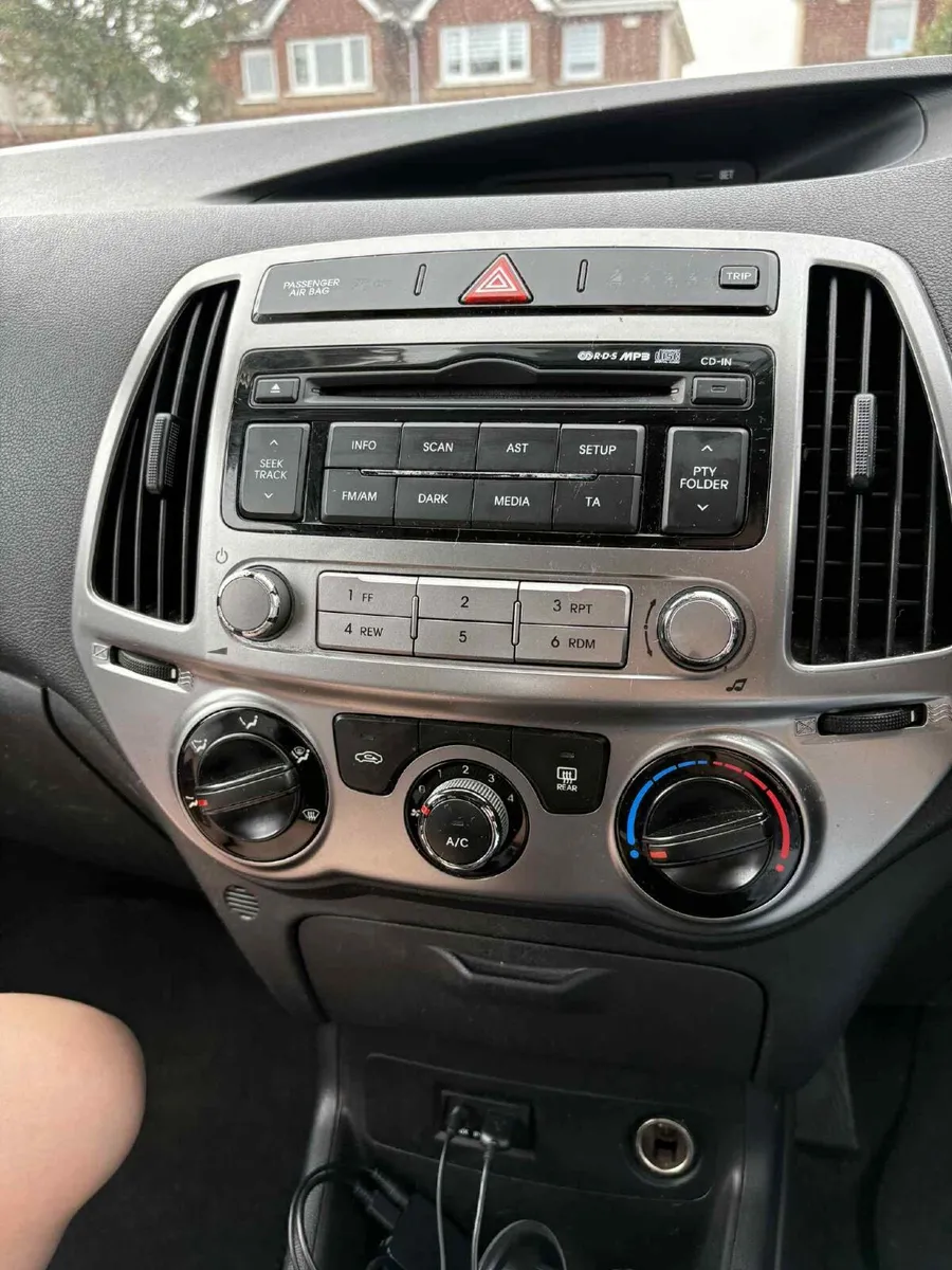 Hyundai i20 2013 - Image 4