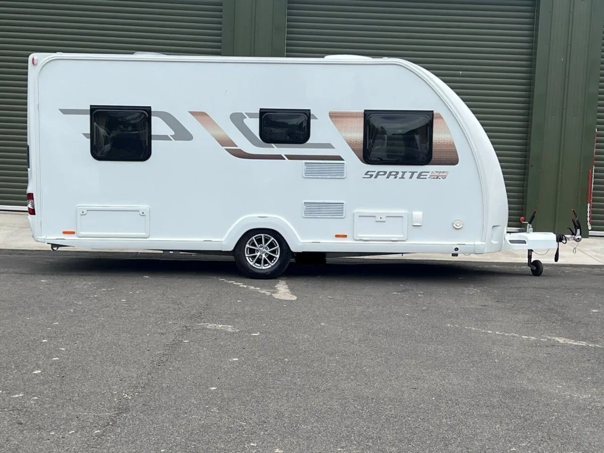 2022 SWIFT ALPINE 4 EXCELLENT 4/5 BERTH CARAVAN - Image 2