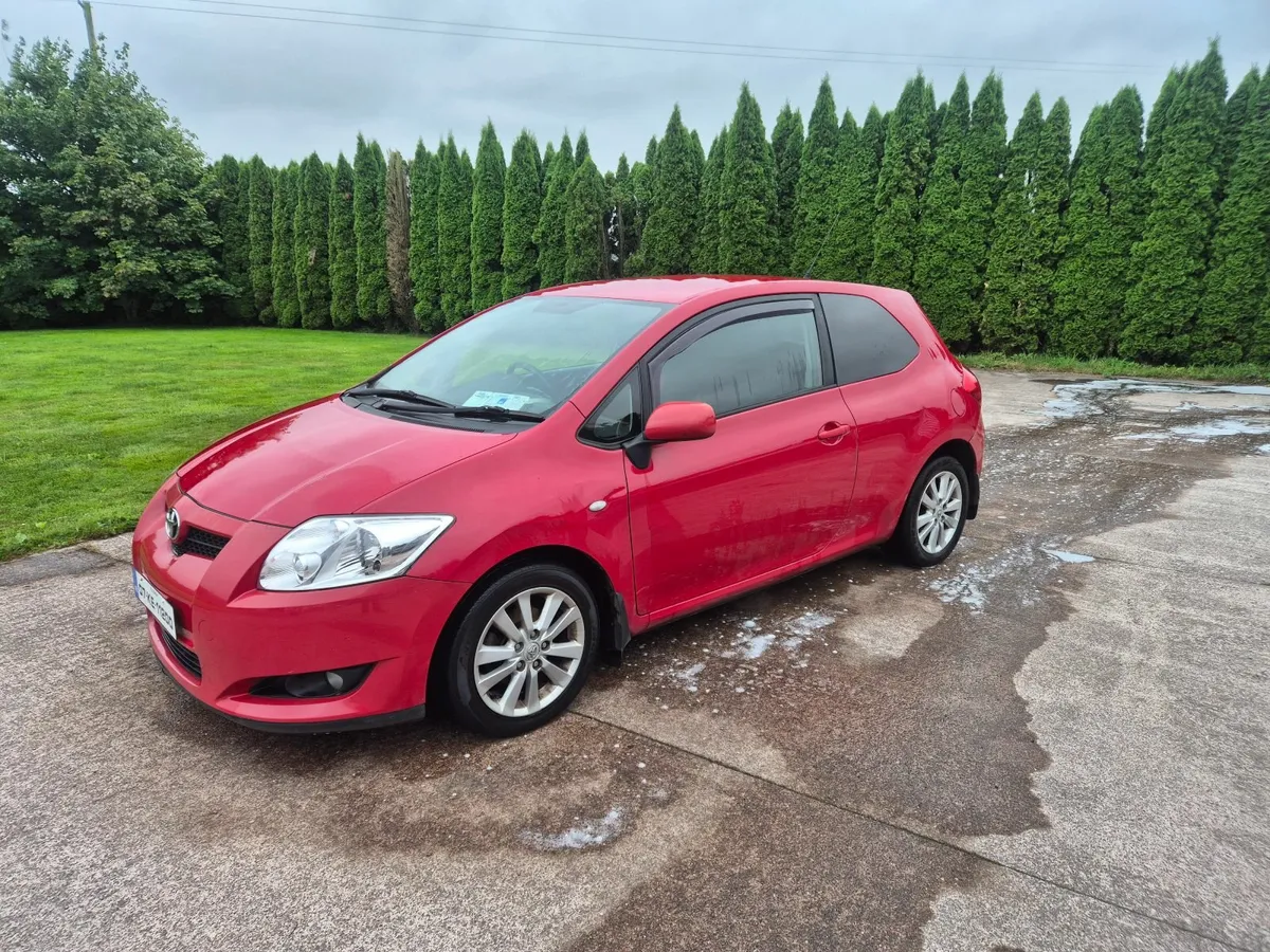 Toyota Auris 2007 - Image 1