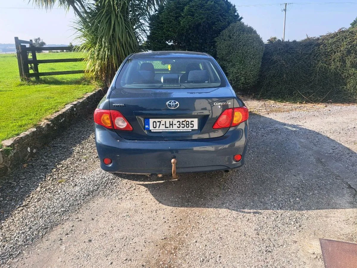 Toyota Corolla - Image 3