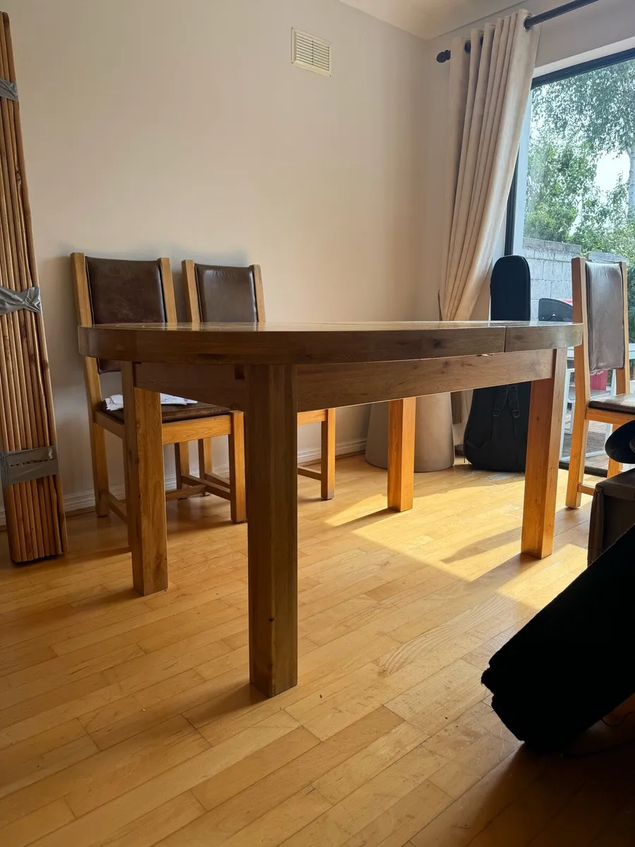 Solid Oak dining room table with 3 different sizes - Image 4