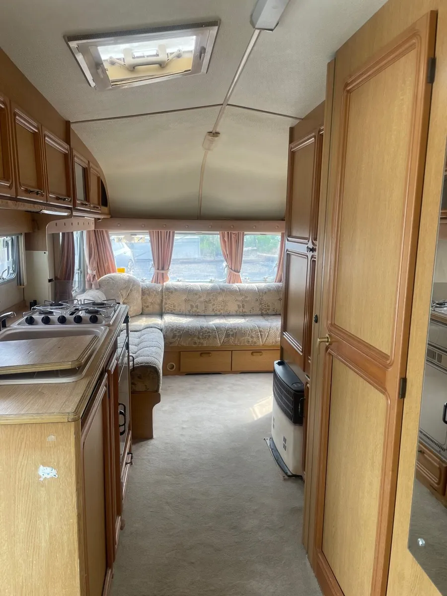 Lightweight Abi 5/6 berth with Awning - Image 3
