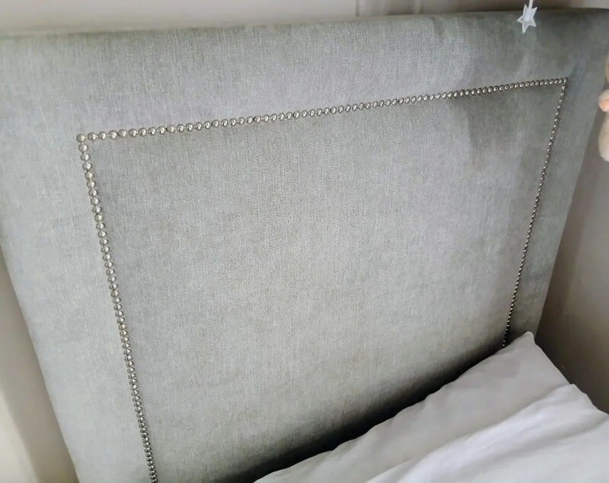 Single bed with drawers - Image 2