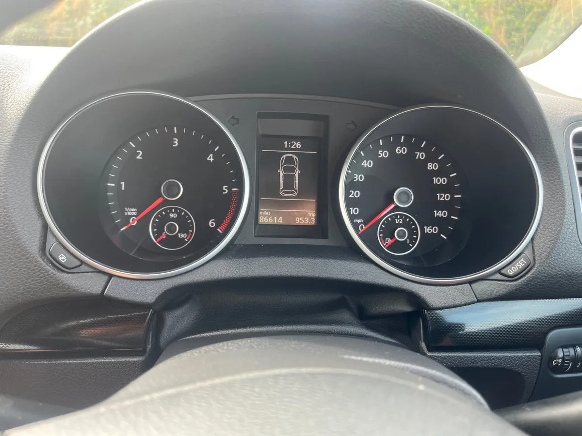 Volkswagen Golf 2012 - Image 4