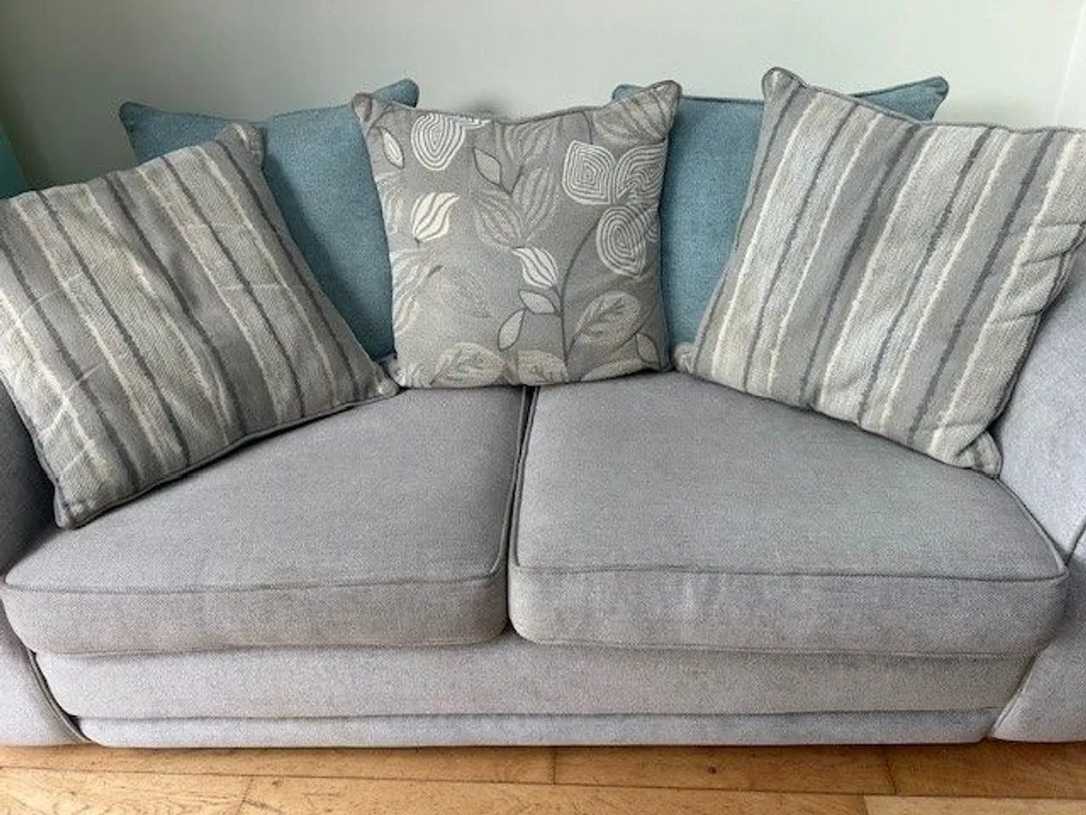 Couch and footstool - Image 3