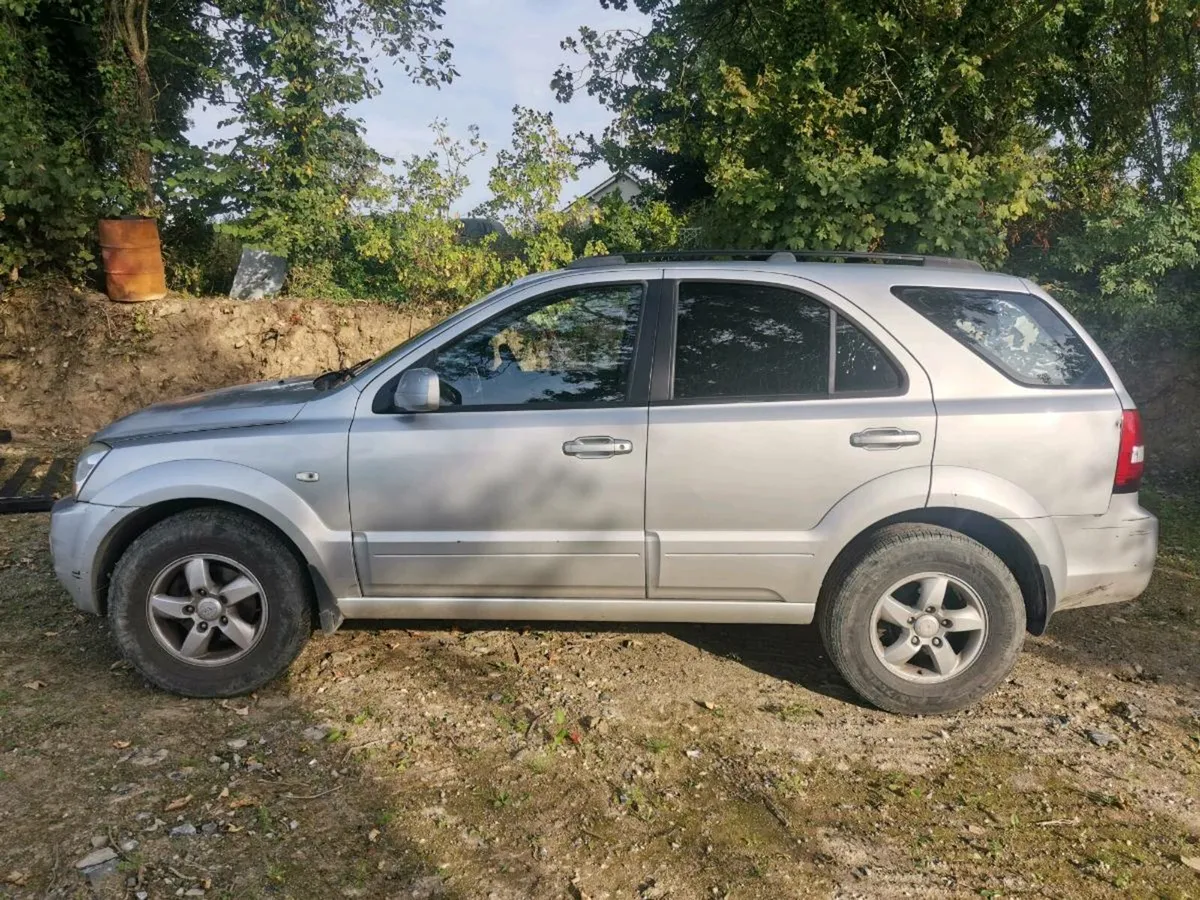 Kia Sorento 2.5 CRDI 2011 - Image 2