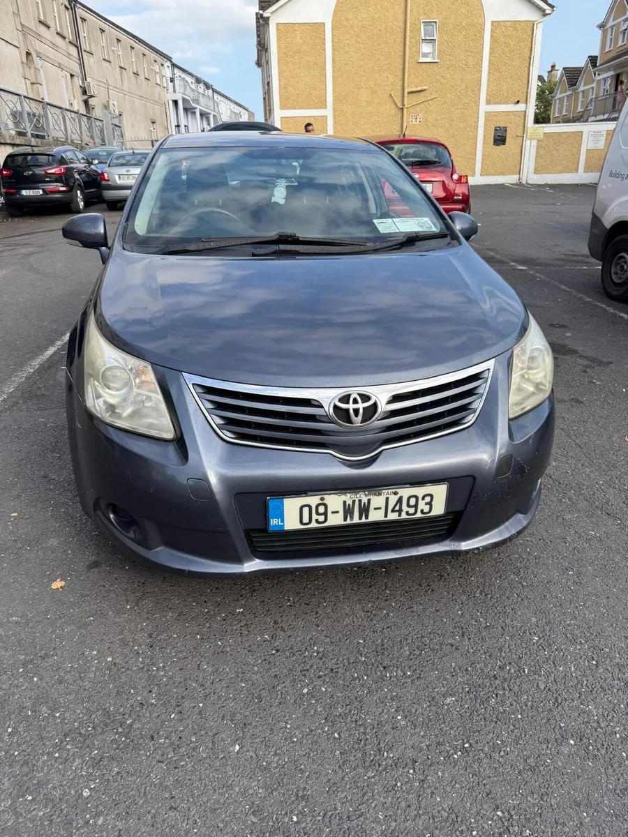 2009 Toyota Avensis - Image 1