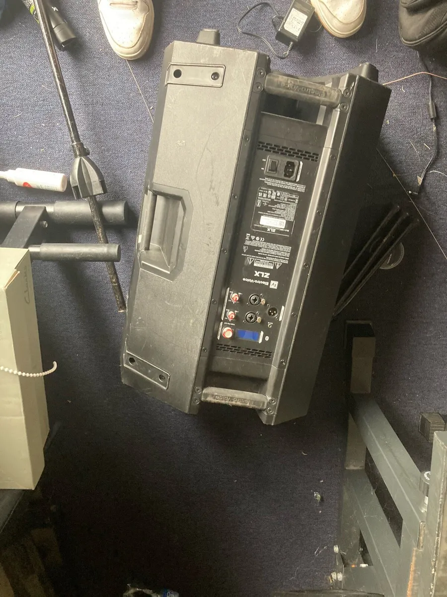 Electro-Voice ZLX Active PA Speaker & STAND - Image 3
