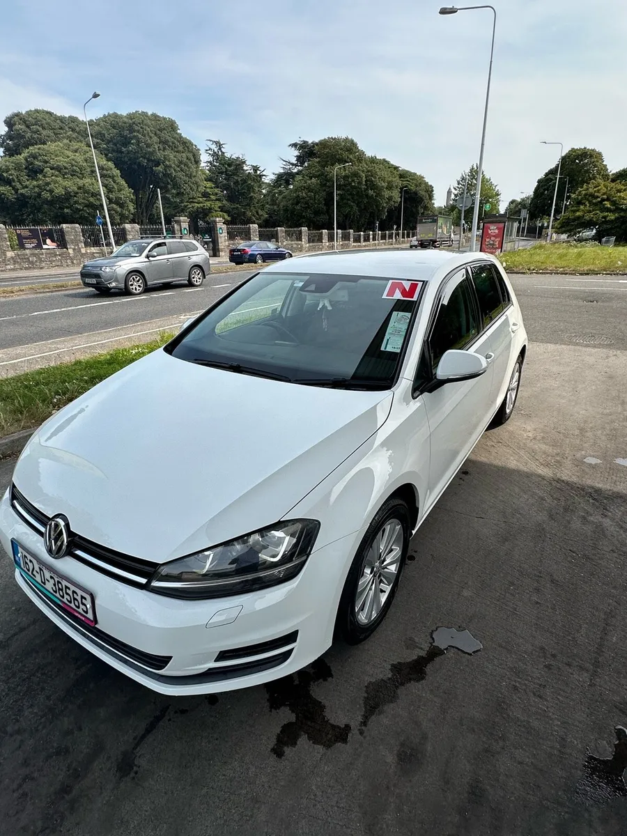 2016 Golf White 62.000 Miles Automatic - Image 4