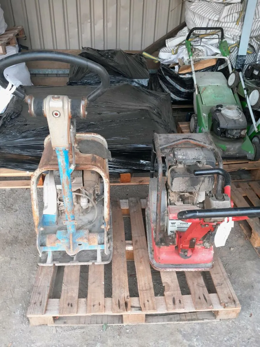 Whacker Plates - Image 1
