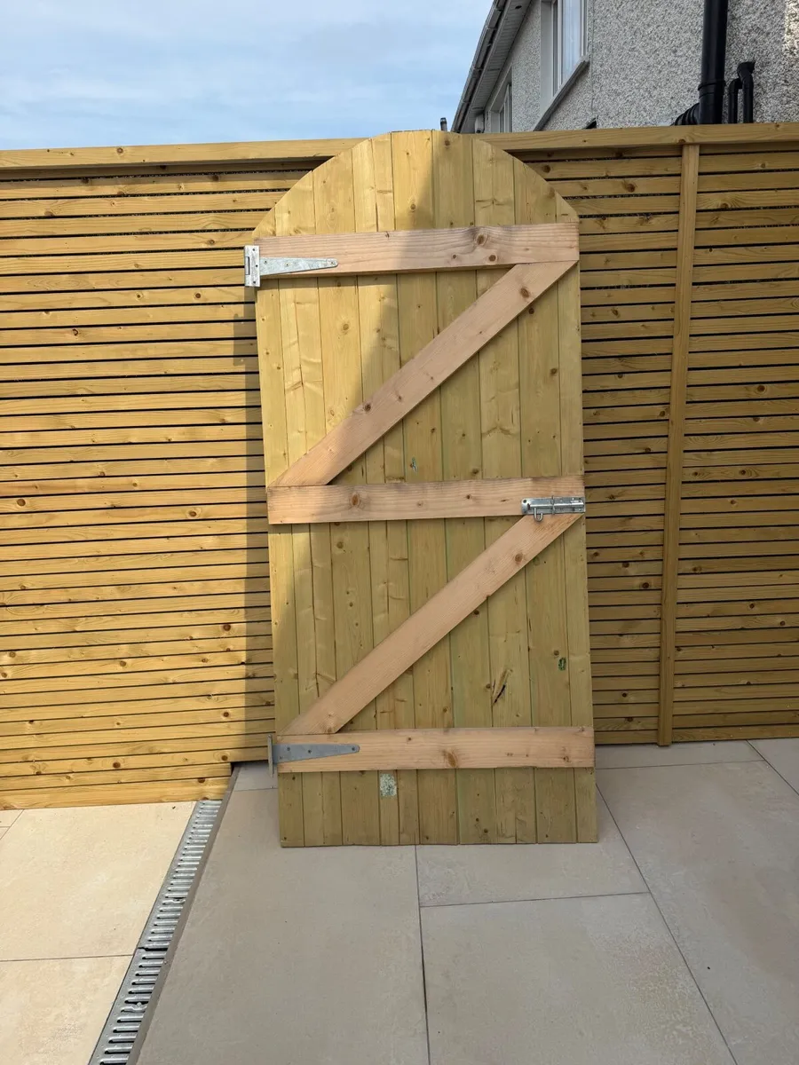 Side Gate New - Image 2