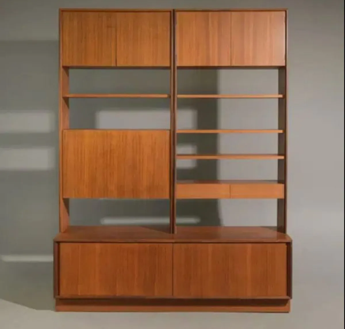 Mid century G plan cabinet - Image 1