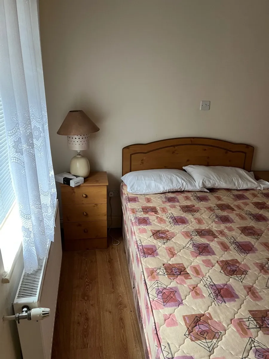 Beds and Wardrobes - Image 4