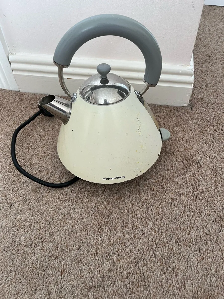 Kettle - Image 1
