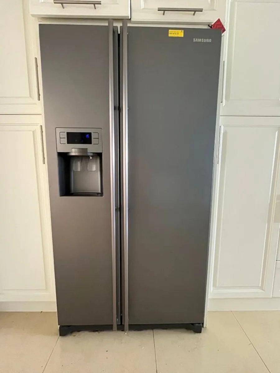 Samsung American FridgeFreezer - Image 1