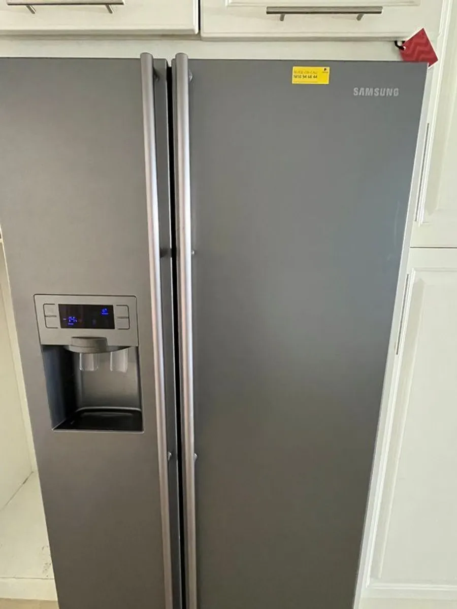 Samsung American FridgeFreezer - Image 2