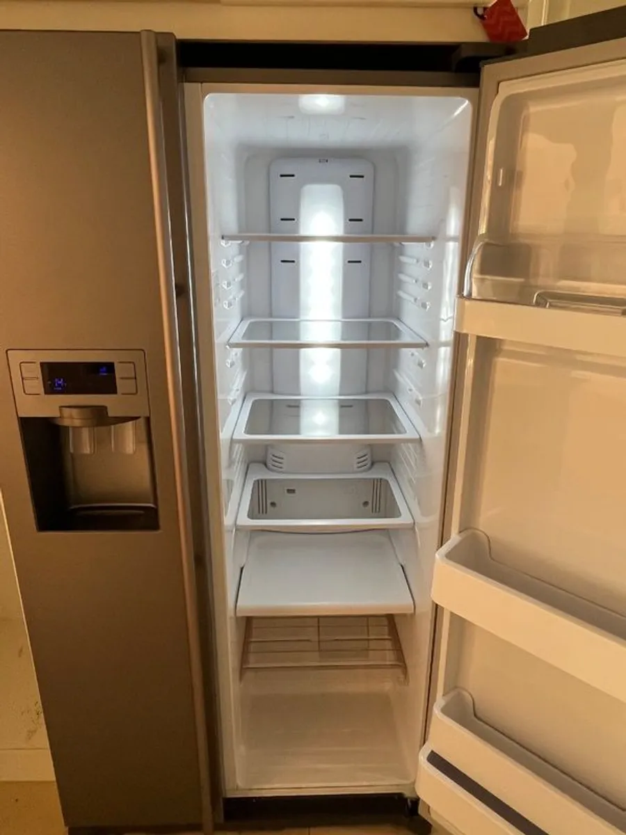 Samsung American FridgeFreezer - Image 4