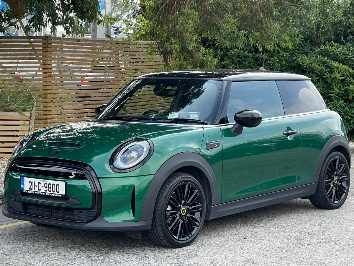 2021 Mini Cooper..LOW MILES.HEATED SEATS.HUGE SPEC - Image 2