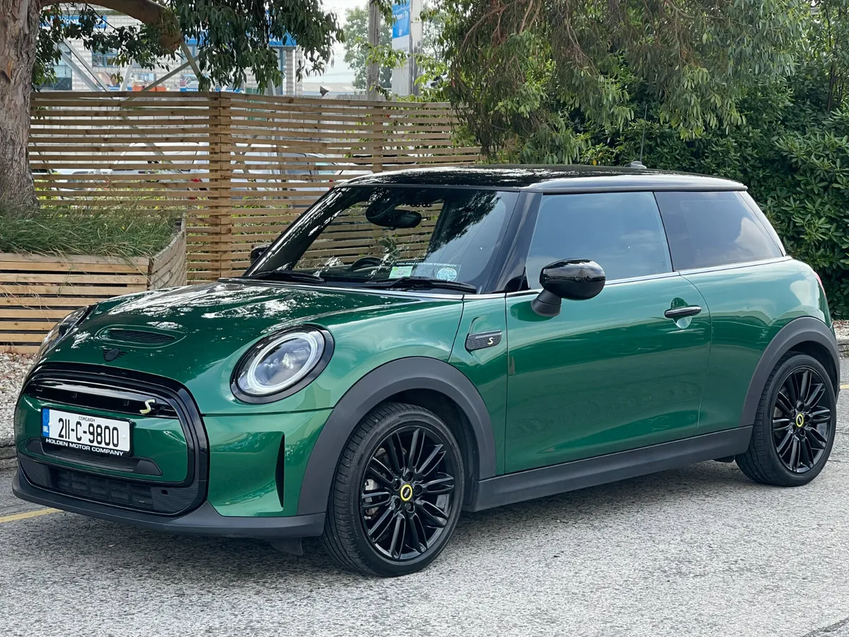 2021 Mini Cooper..LOW MILES.HEATED SEATS.HUGE SPEC - Image 3