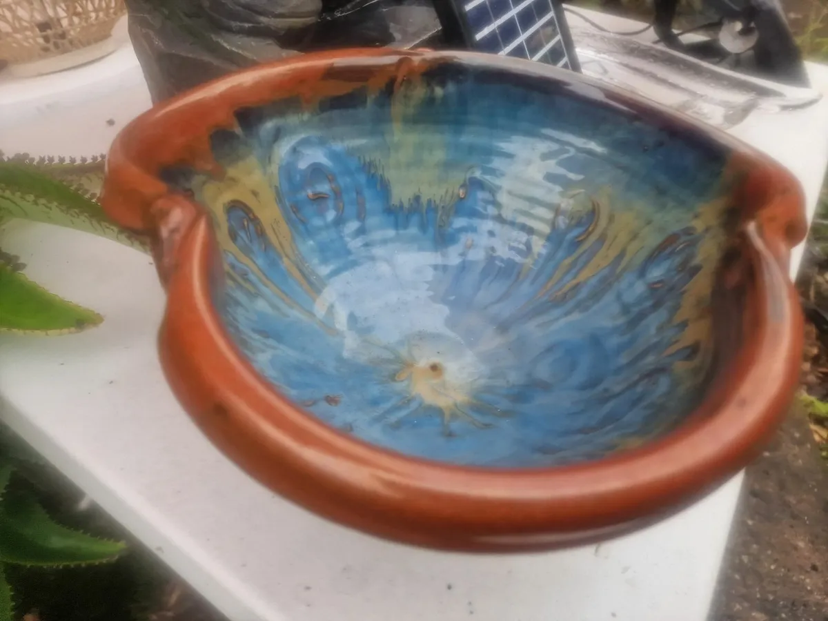 Castle arch pottery - Image 1