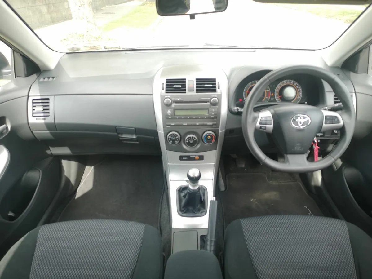 Toyota Corolla 2013 - Image 4