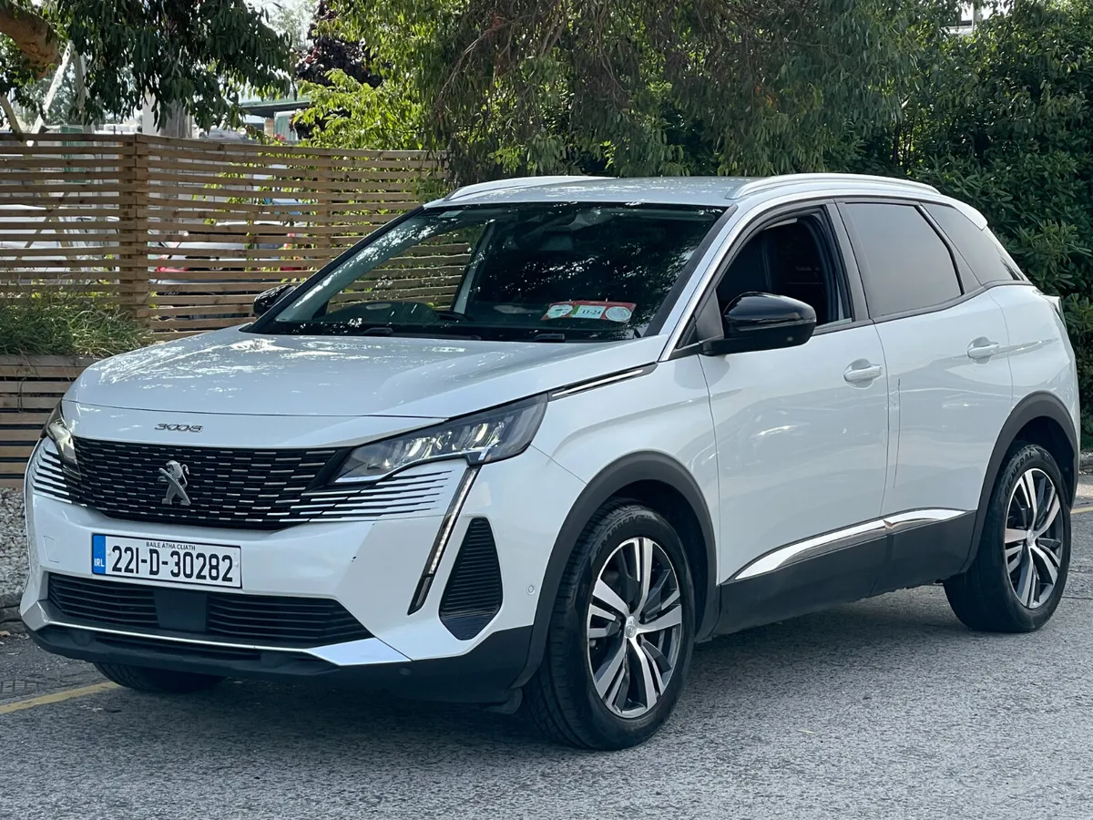 2022 Peugeot 3008..2 keys..keyless entry - Image 1