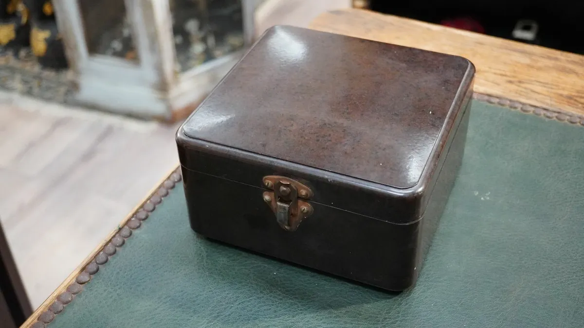 Vintage Bakelite Storage Box - Image 1