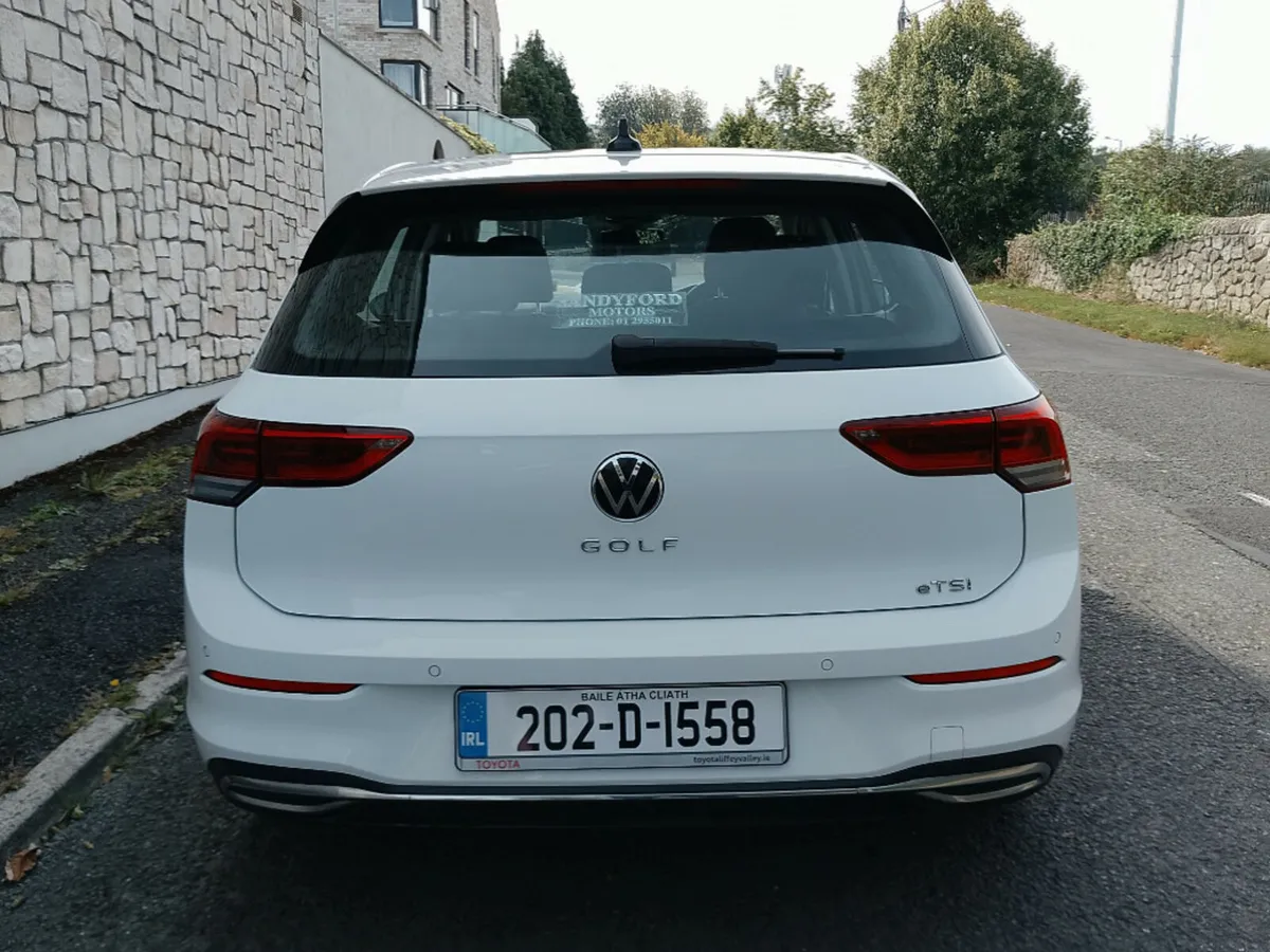 Volkswagen Golf Hybrid S 1.5 TSI Mhev 150HP - Image 4