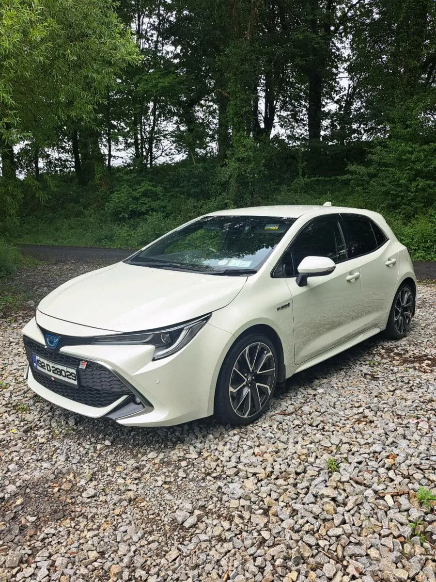 Toyota Corolla Hybrid Sport - Image 2