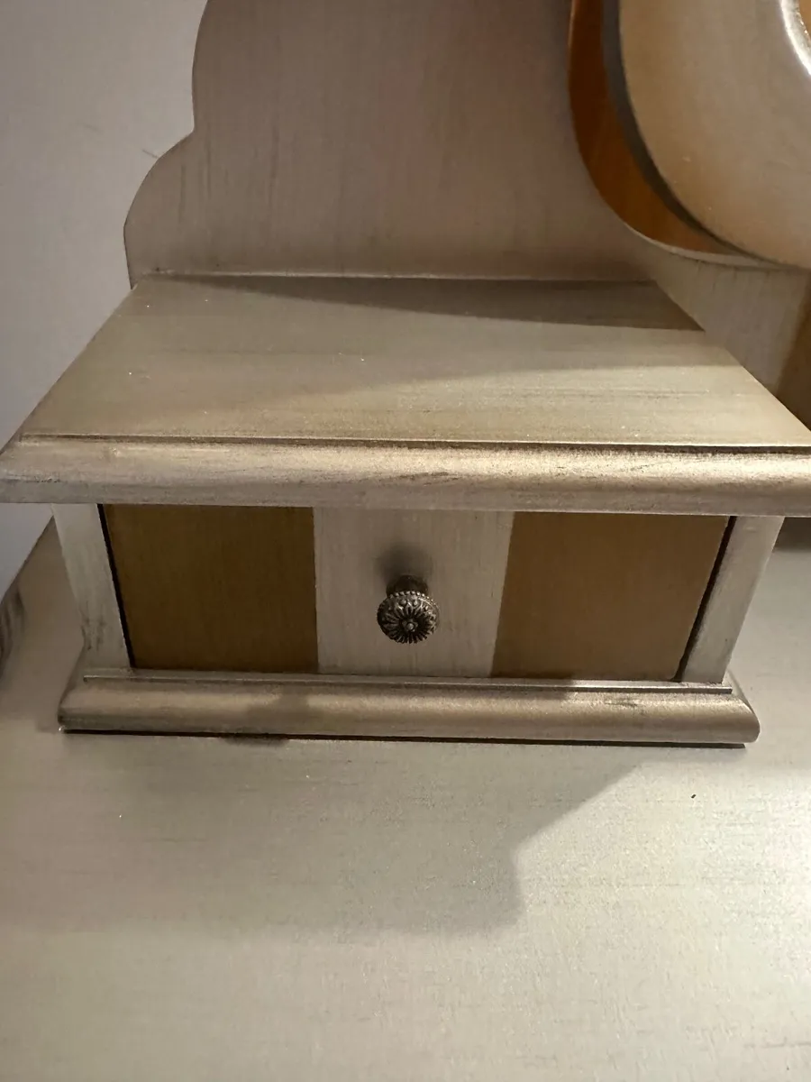 Dressing table with stool - Image 4