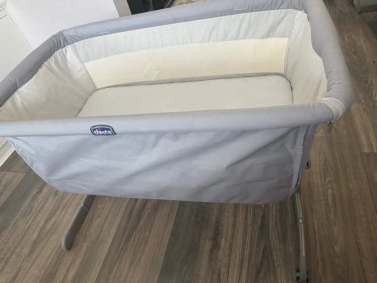 Chicco next to me cot - Image 3