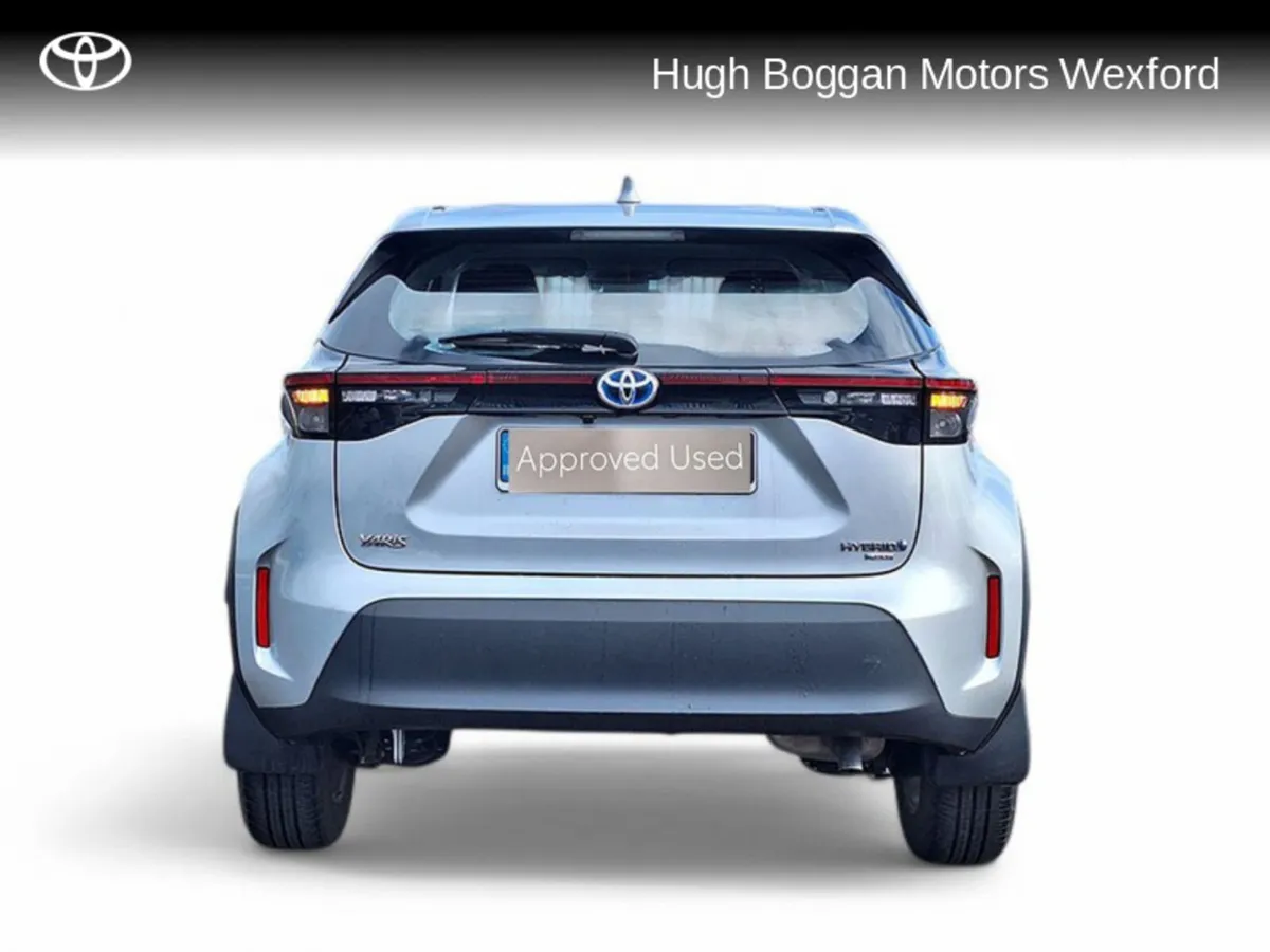 Toyota Yaris Cross LUNA HYBRID - Image 4