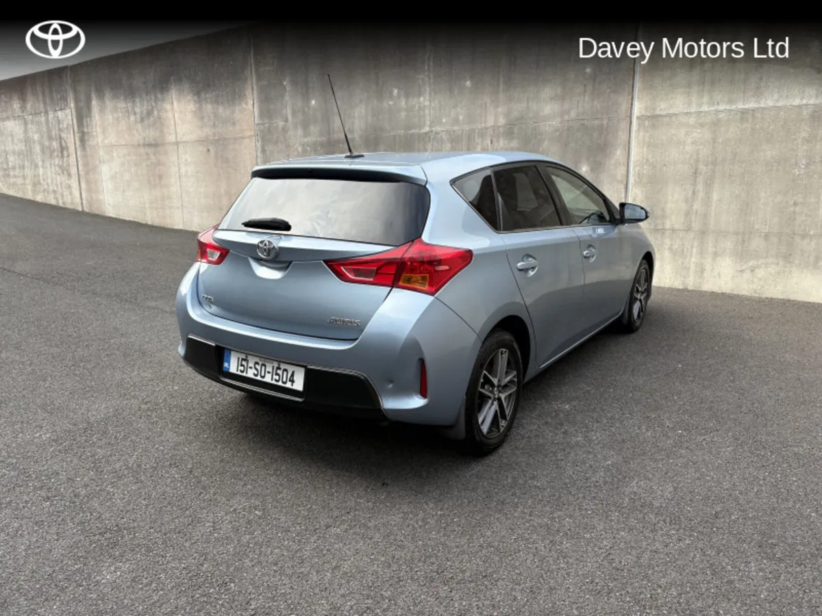 Toyota Auris 1.4 D-4D ICON + S/S 5DR - Image 2