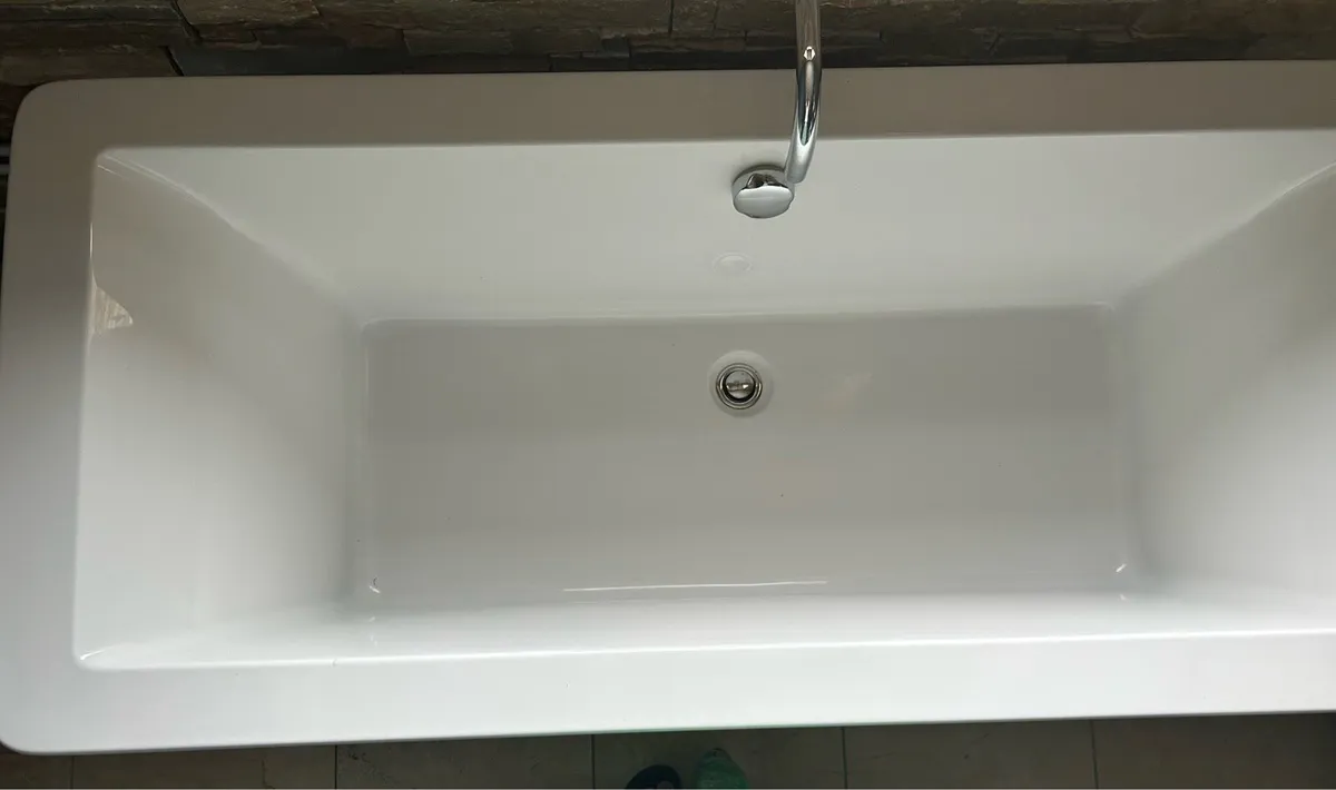 Bath - Image 3