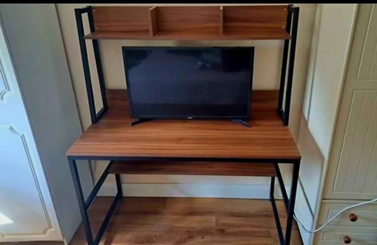 Desk/storage unit - Image 3