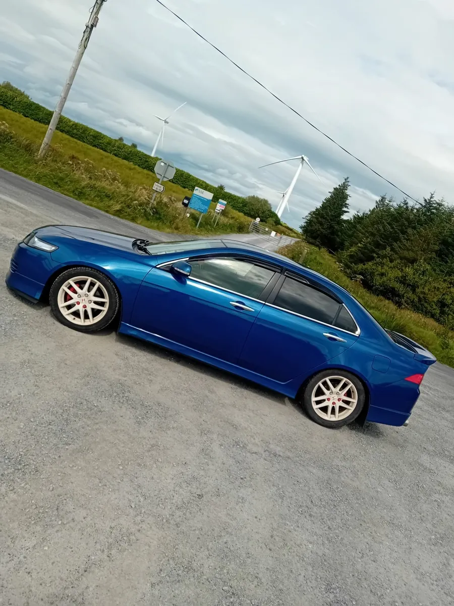 Honda Accord 2006 - Image 2