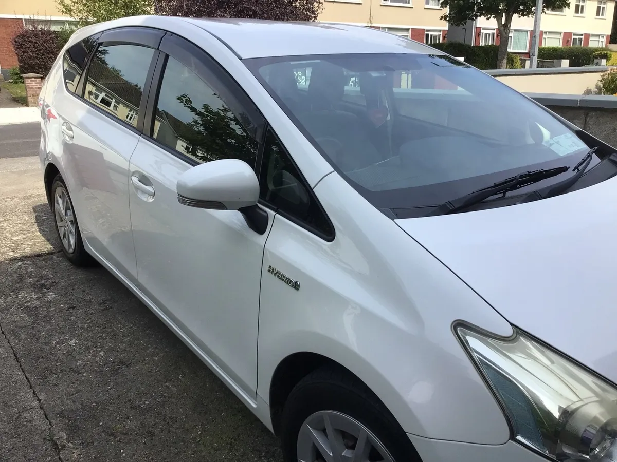 Toyota Prius Estate 2012 - Image 2