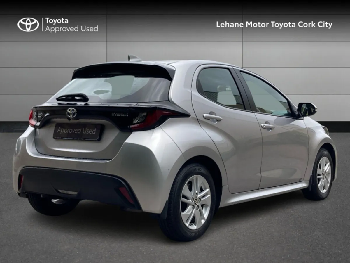 Toyota Yaris HYBRID LUNA 4DR AUTO - Image 2