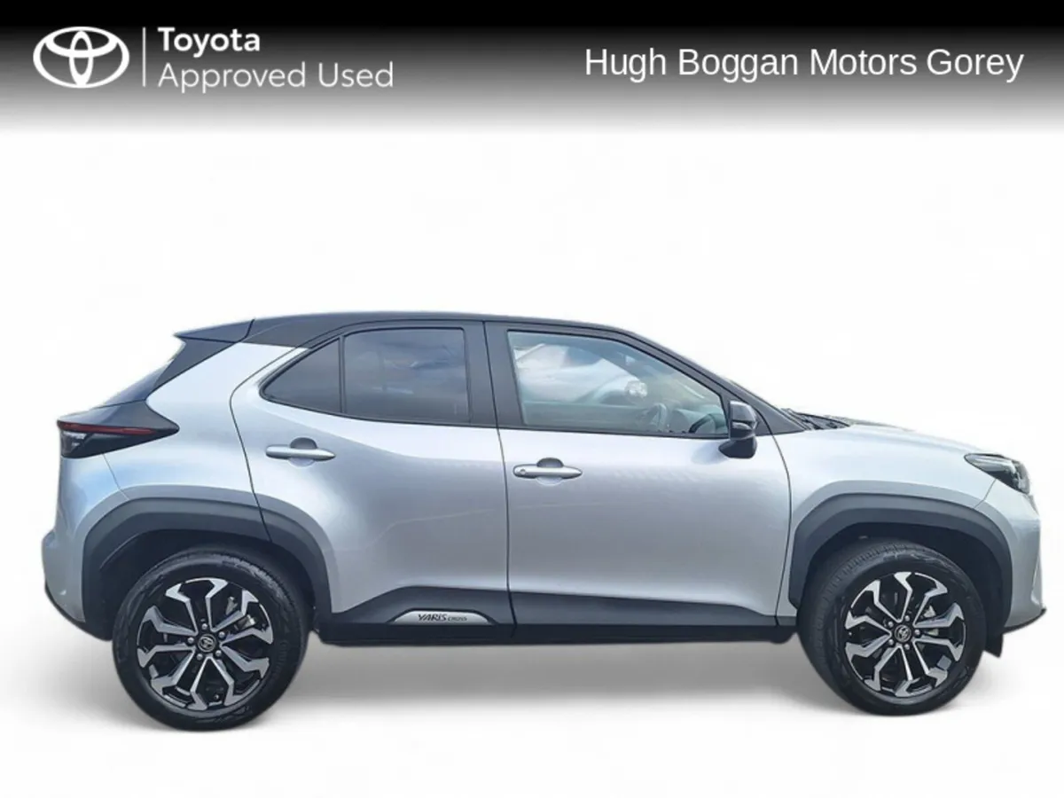 Toyota Yaris Cross Hybrid Luna Sport - Image 3
