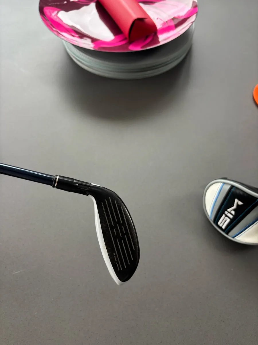Taylormade Sim Max Hybrid - Image 3
