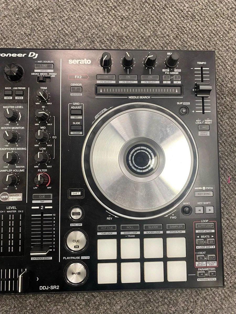Pioneer DDJ SR2 with Power Supply - Image 4