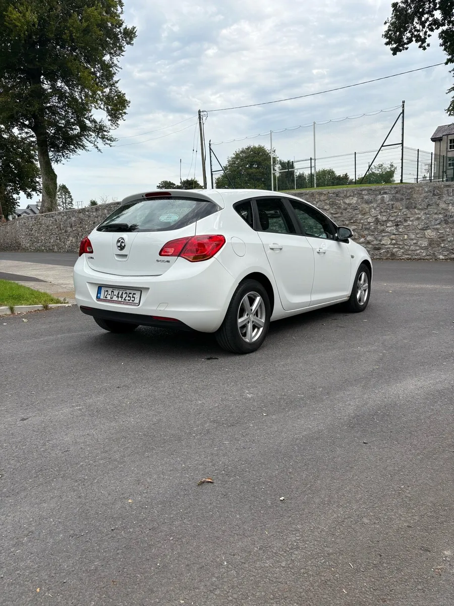 Vauxhall Astra 1.7 CDTI 130 BHP New NCT - Image 3