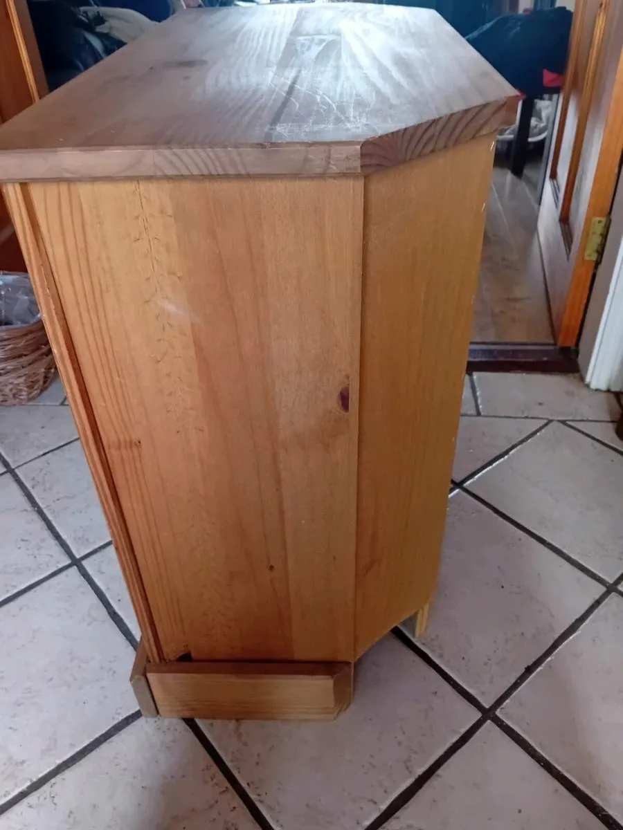 TV STAND . - Image 2