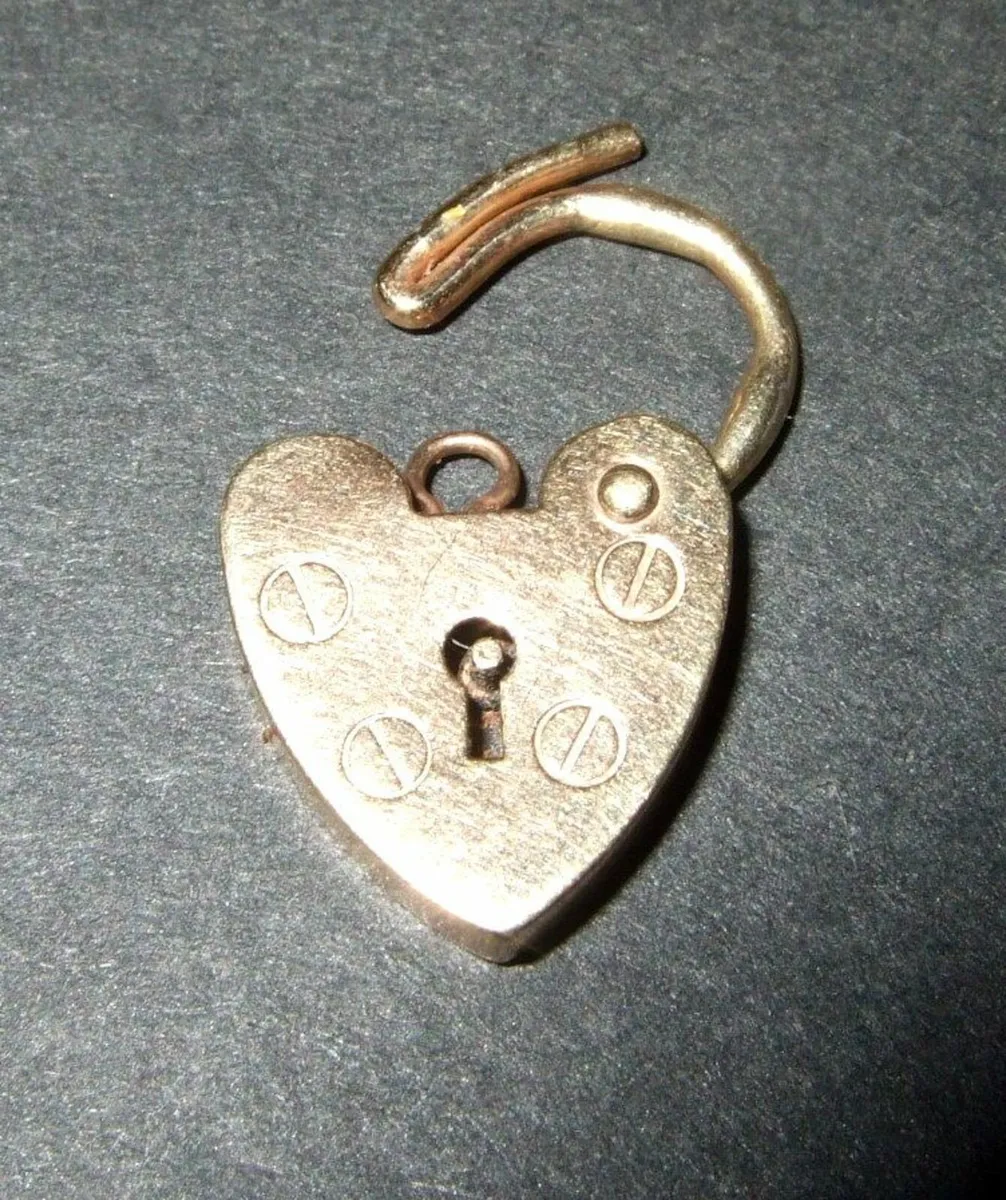 Vintage 9ct Gold Padlock - Image 3