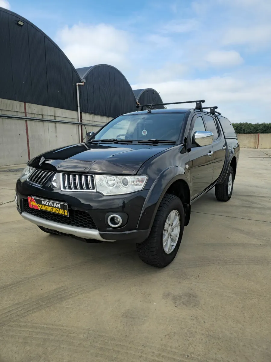 Mitsubishi L200 2011 - Image 1