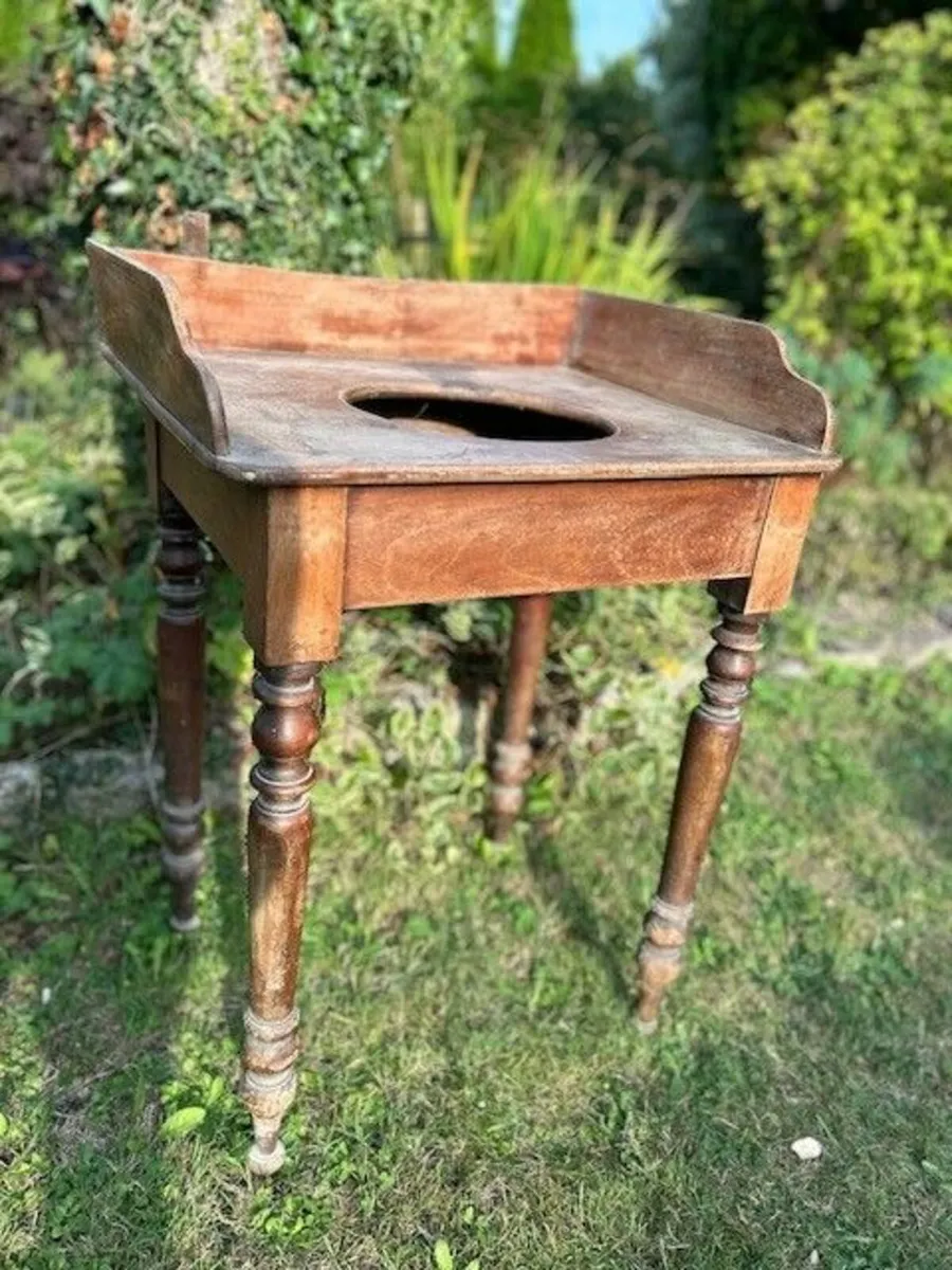Medium wash stand - Image 1