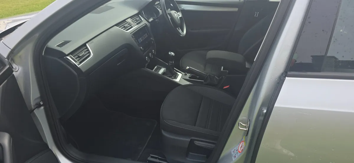 Skoda Octavia 2020 nct &tax estate  2.0 diesel - Image 3